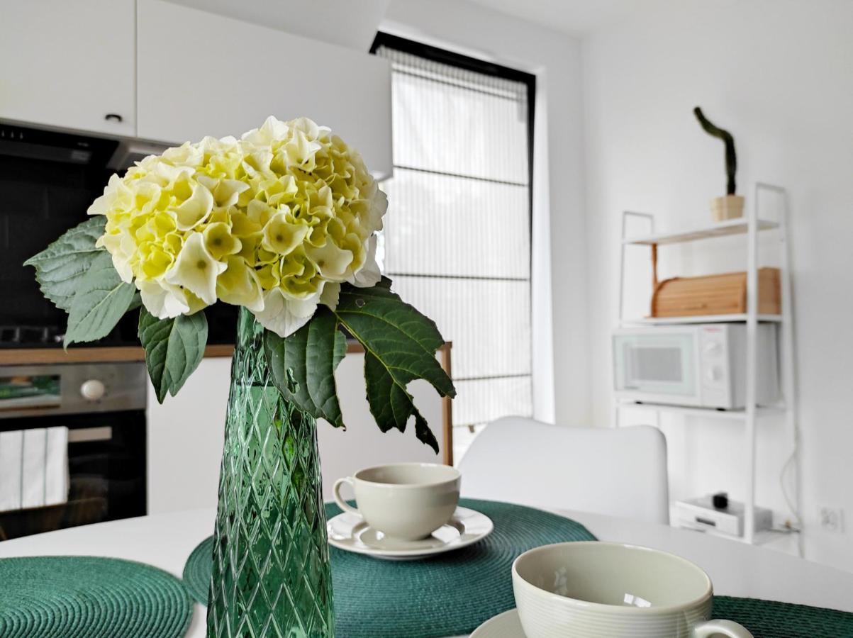Apartament Hazelnut Apartment Gdynia Bagian luar foto